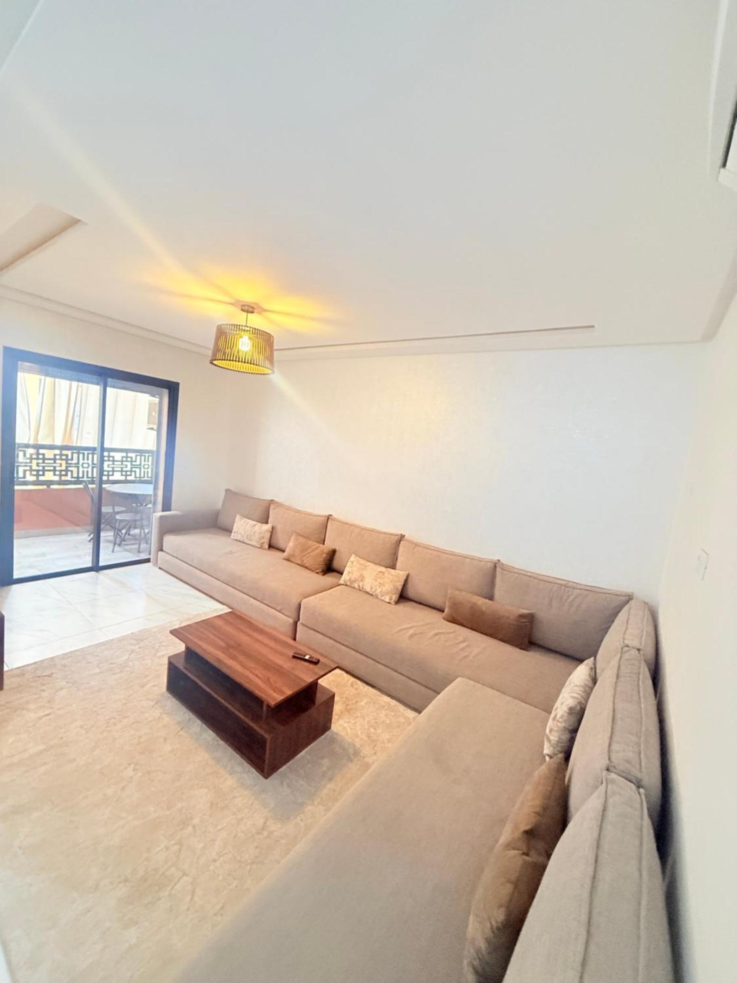 N9 Cosy Familial & Balcon & Piscine Apartment